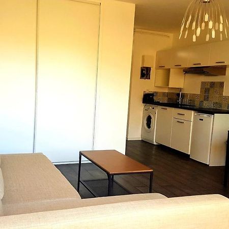 Studio A Palavas Les Pieds Dans L'Eau! Apartamento Exterior foto
